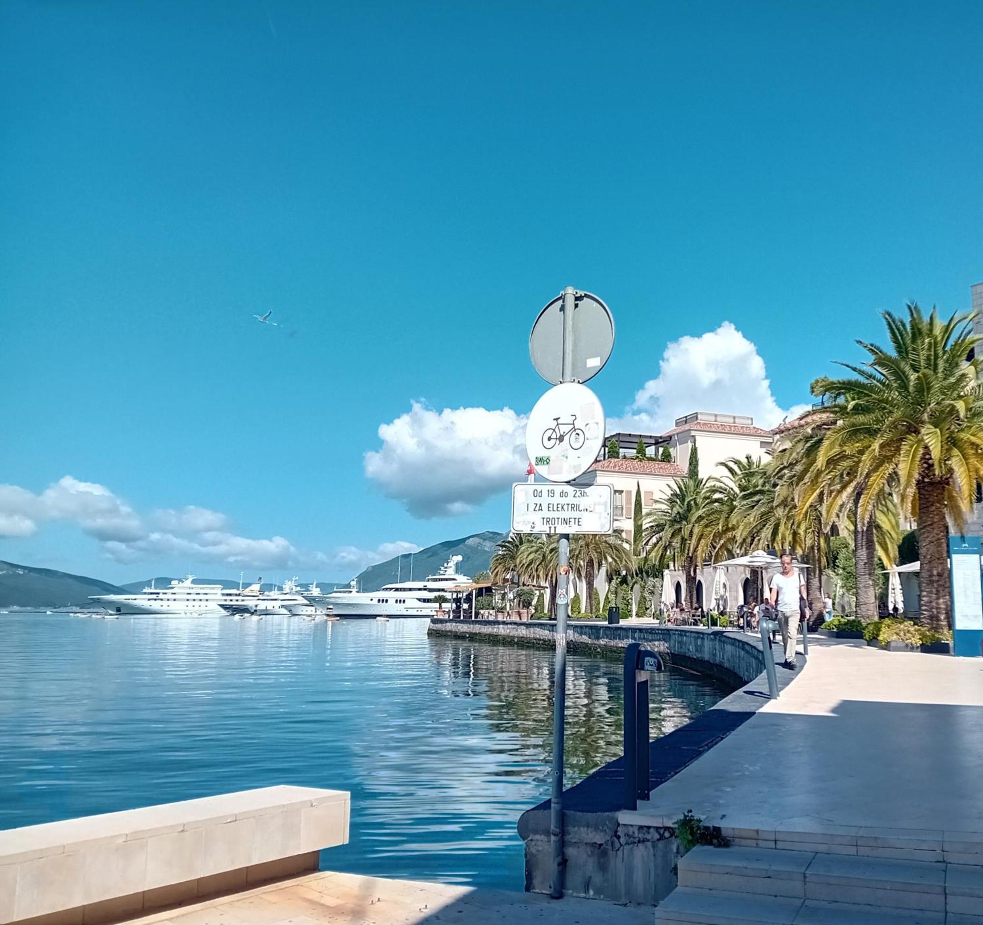 Studio Happy Montenegro Krasići 外观 照片